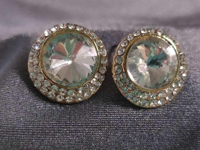 15mm Performance Earring - The Rhinestone Place